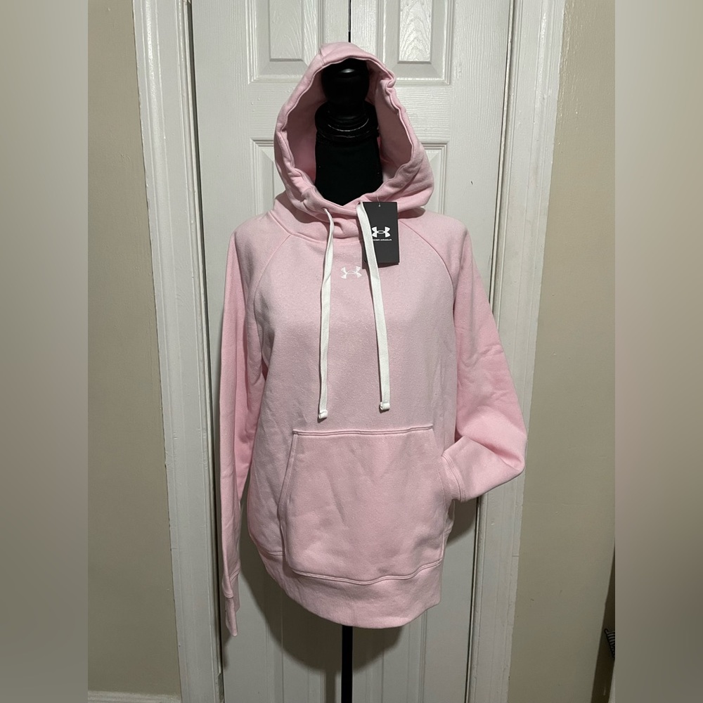 Under Armour Women’s fleece pullover Hoodie Size Medium Pink NWT